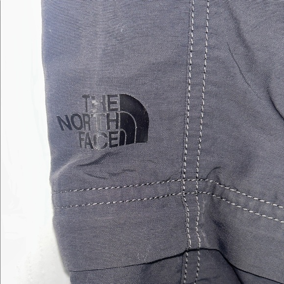 The North Face Men’s Convertible Zip Off Hiking Cargo Pants Belted Size Small - Picture 7 of 9